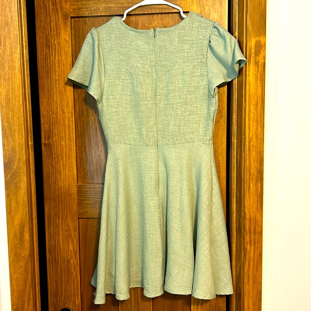 Sage green short sleeve altered state dress - Picture 2 of 4